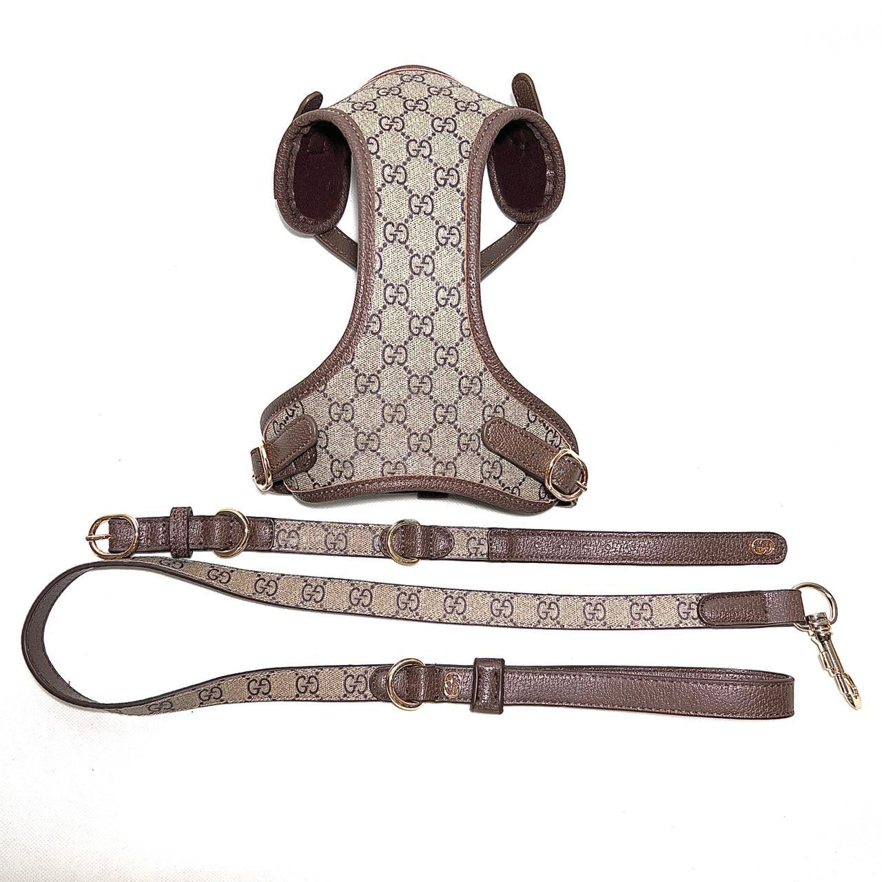 LUXUS-GESCHIRR, HALSBAND UND LEINE AUS LEDER FÜR HUNDE