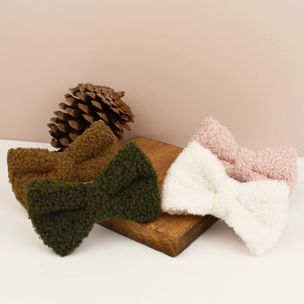 Conjunto de collar y correa con lazo de peluche