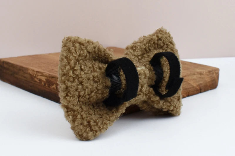 Conjunto de collar y correa con lazo de peluche