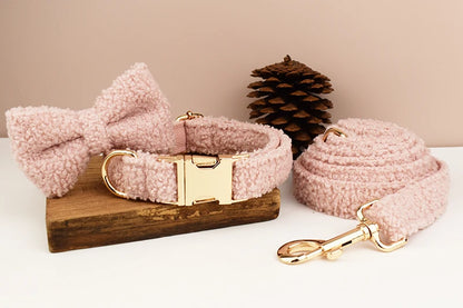 Conjunto de collar y correa con lazo de peluche