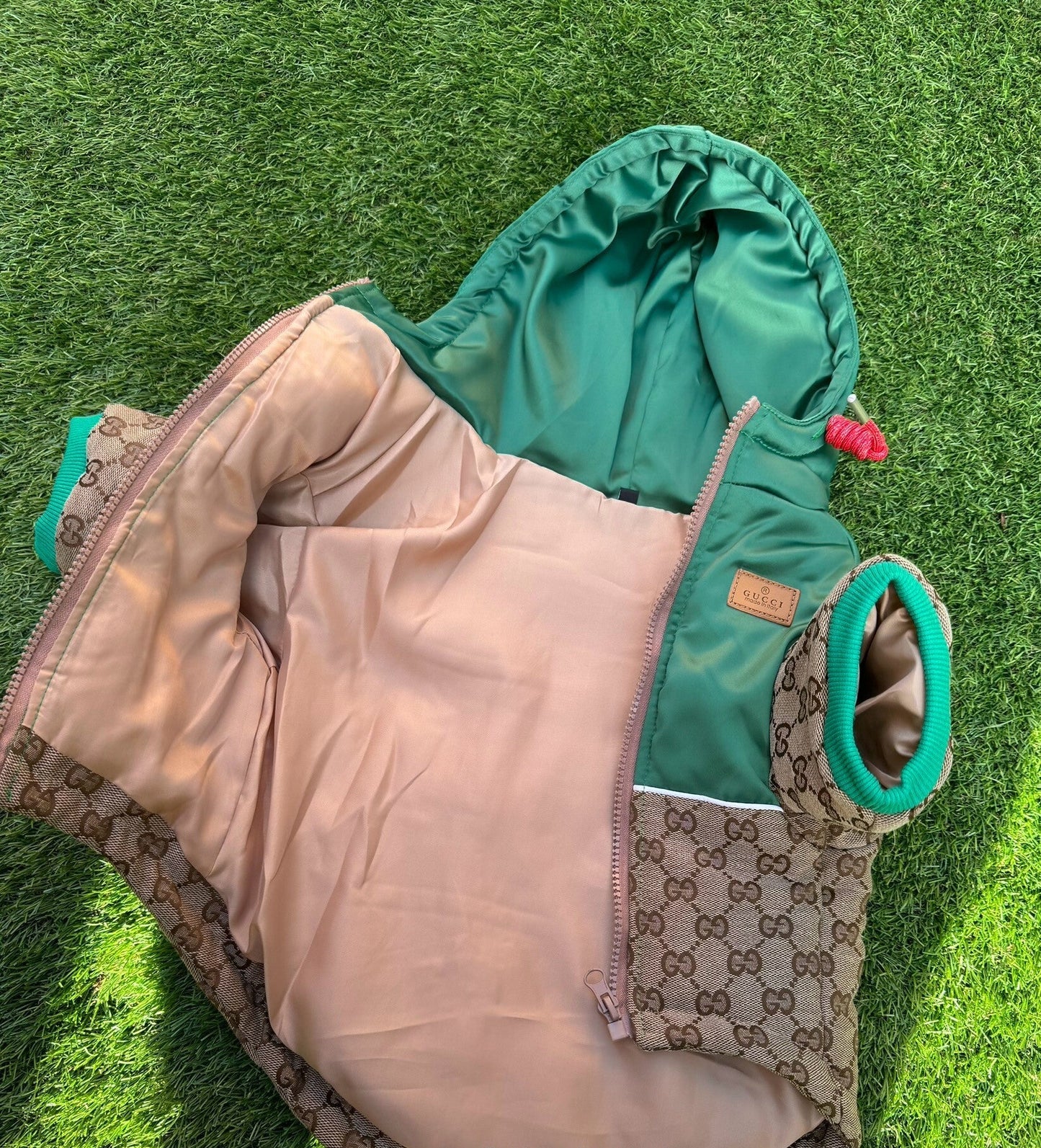 Capino Jacket with Leash